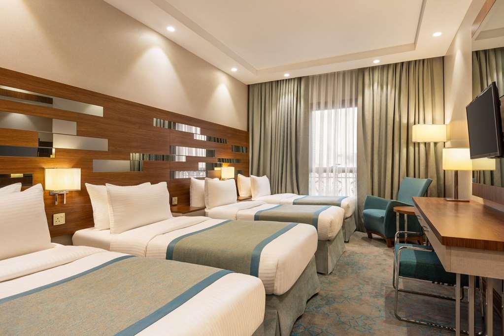Ramada By Wyndham Makkah Zad Al Rawda Hotel Мека Стая снимка