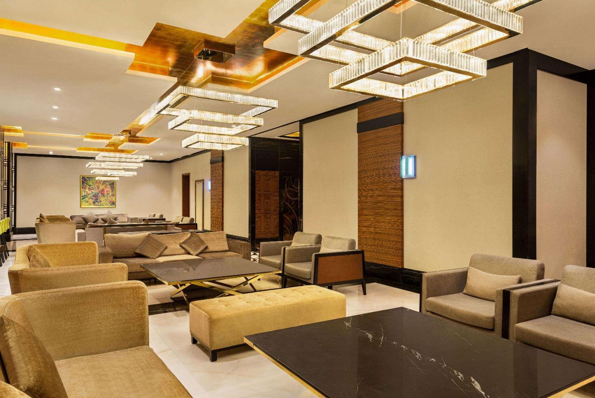 Ramada By Wyndham Makkah Zad Al Rawda Hotel Мека Екстериор снимка
