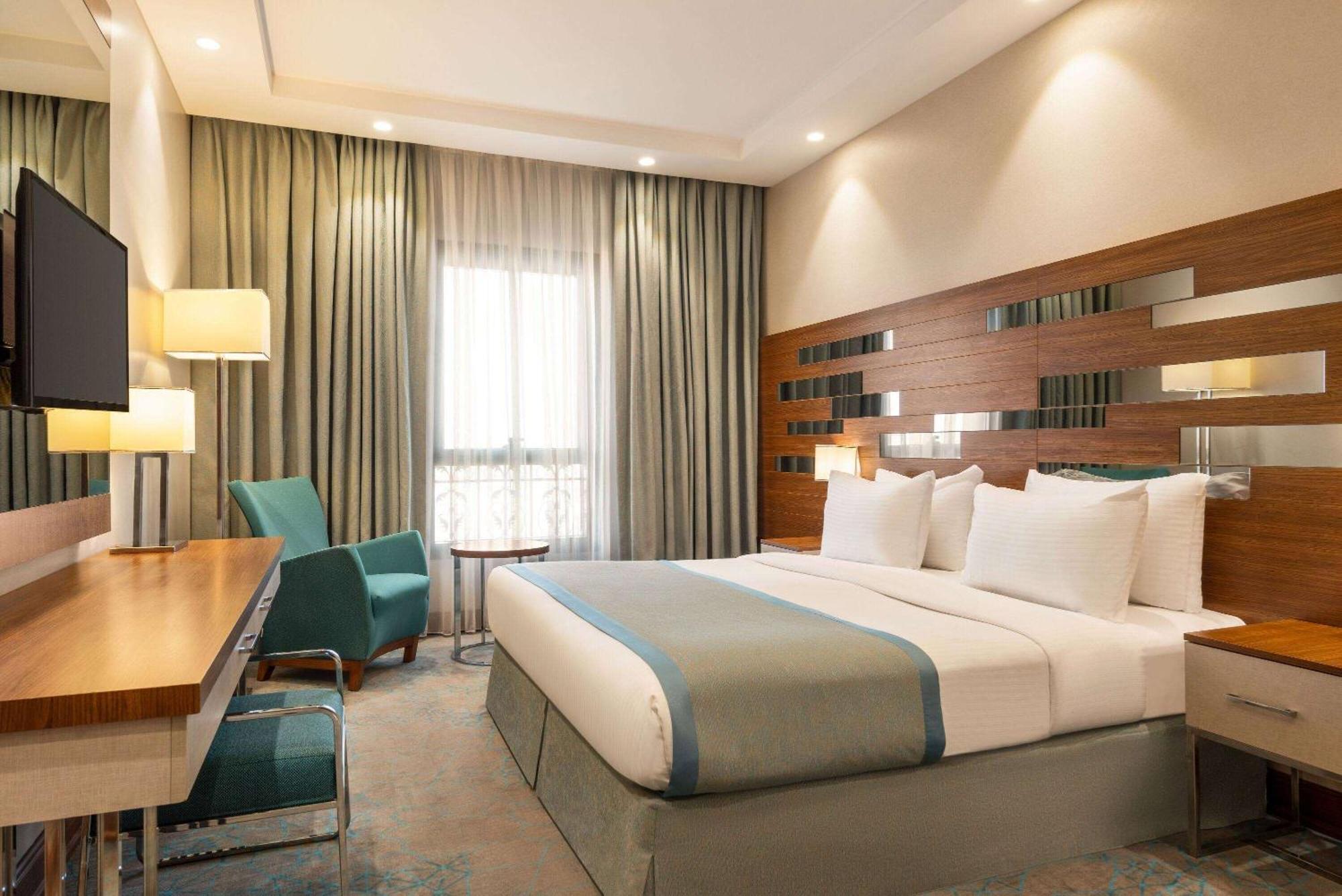Ramada By Wyndham Makkah Zad Al Rawda Hotel Мека Екстериор снимка
