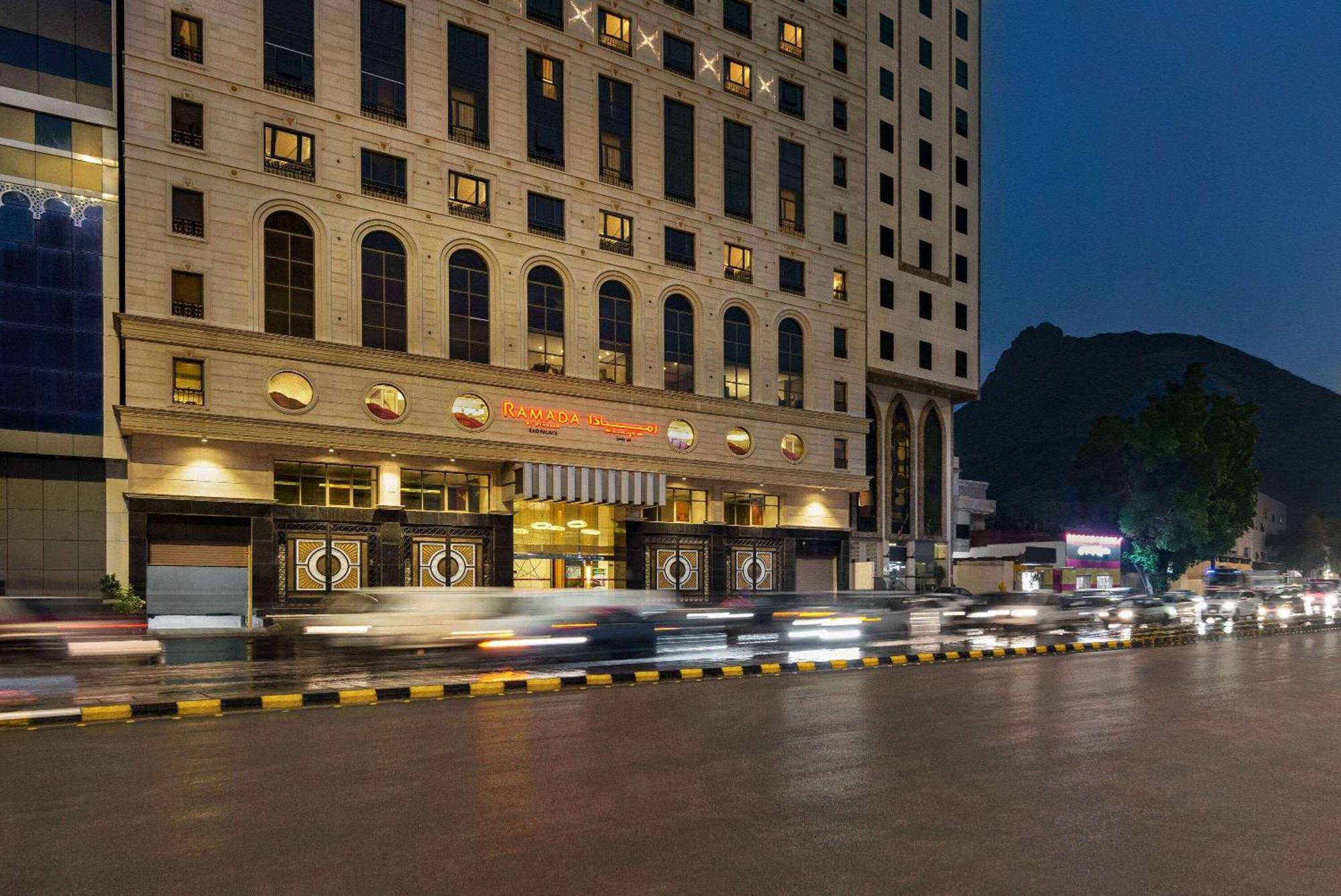 Ramada By Wyndham Makkah Zad Al Rawda Hotel Мека Екстериор снимка